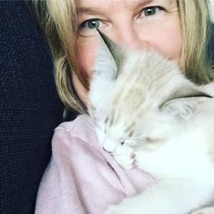 Meet your Posher, Danielle